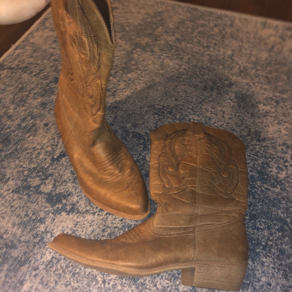 American eagle cowgirl boots